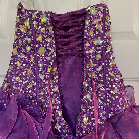 Full prom dress. Purple - Picture 4 of 7